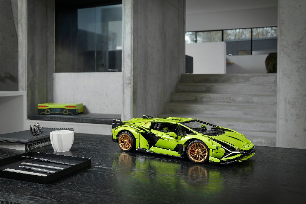 LEGO Technic Lamborghini Sián FKP 37 15