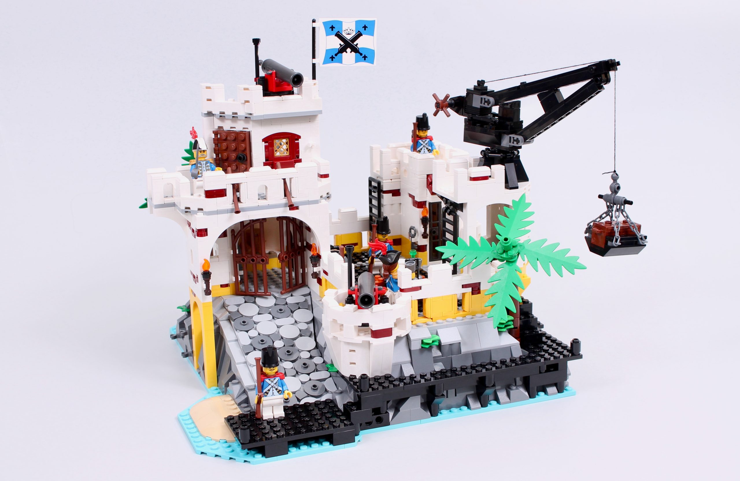 LEGO Icons 10320 Eldorado Fortress review 4 scaled