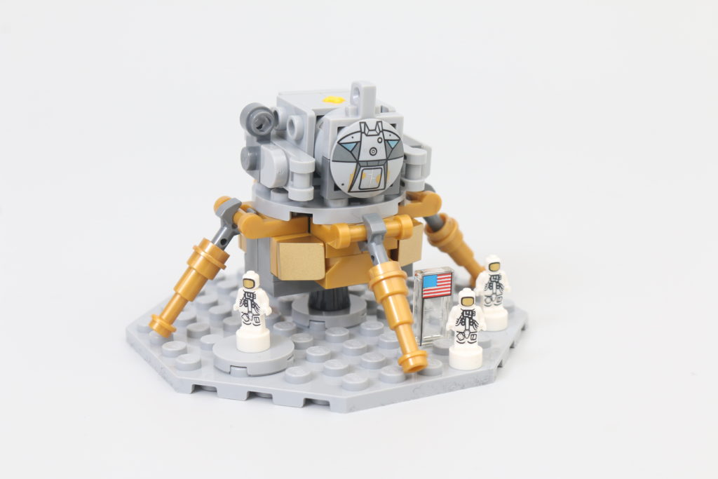 LEGO Ideas 21309 92176 NASA Apollo Saturn V review 1