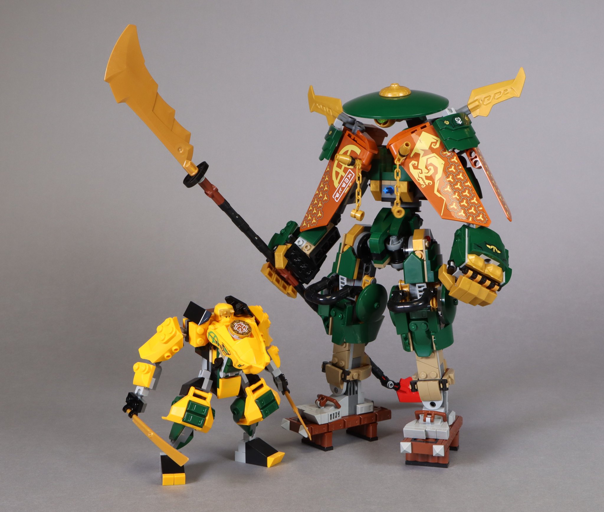NIEK LEGO NINJAGO 71794 Lloyd and Arins Ninja Team Mechs 11