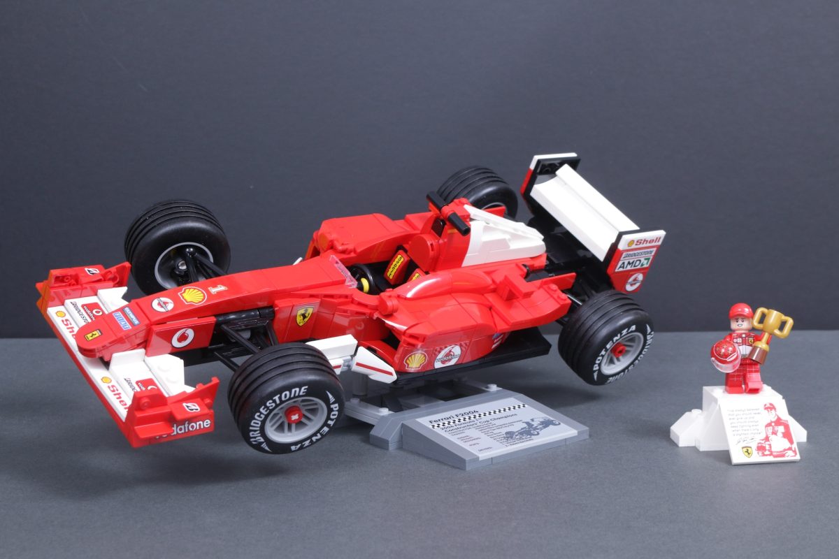 LEGO Icons Ferrari 11375 F2004 Michael Schumacher review 2 1200x800