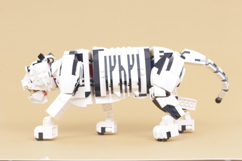 How to recolour LEGO Creator 3 in 1 31129 Majestic Tiger white 13 1024x683