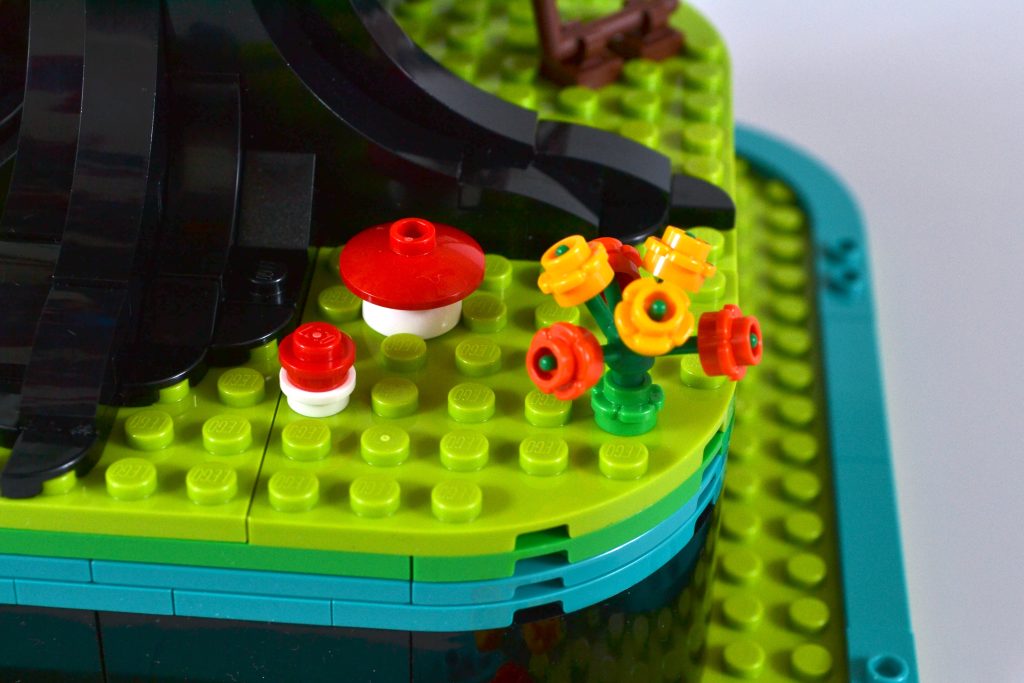LEGO Ideas 21346 Family Tree 21 1024x683