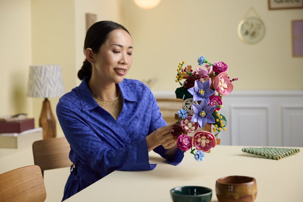 LEGO Botanicals 11503 Flower Wall 20 1200x800
