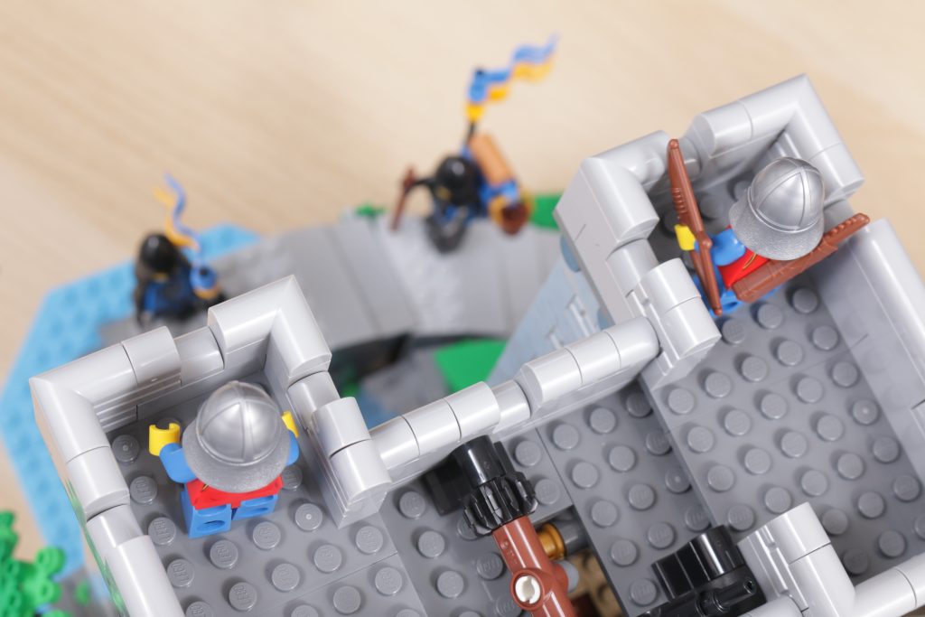 LEGO ICONS 10305 Lion Knights Castle review 96 1024x683