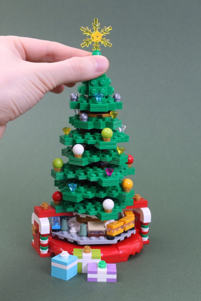 40338 Christmas Tree review Black Friday Brick Friday 3 683x1024