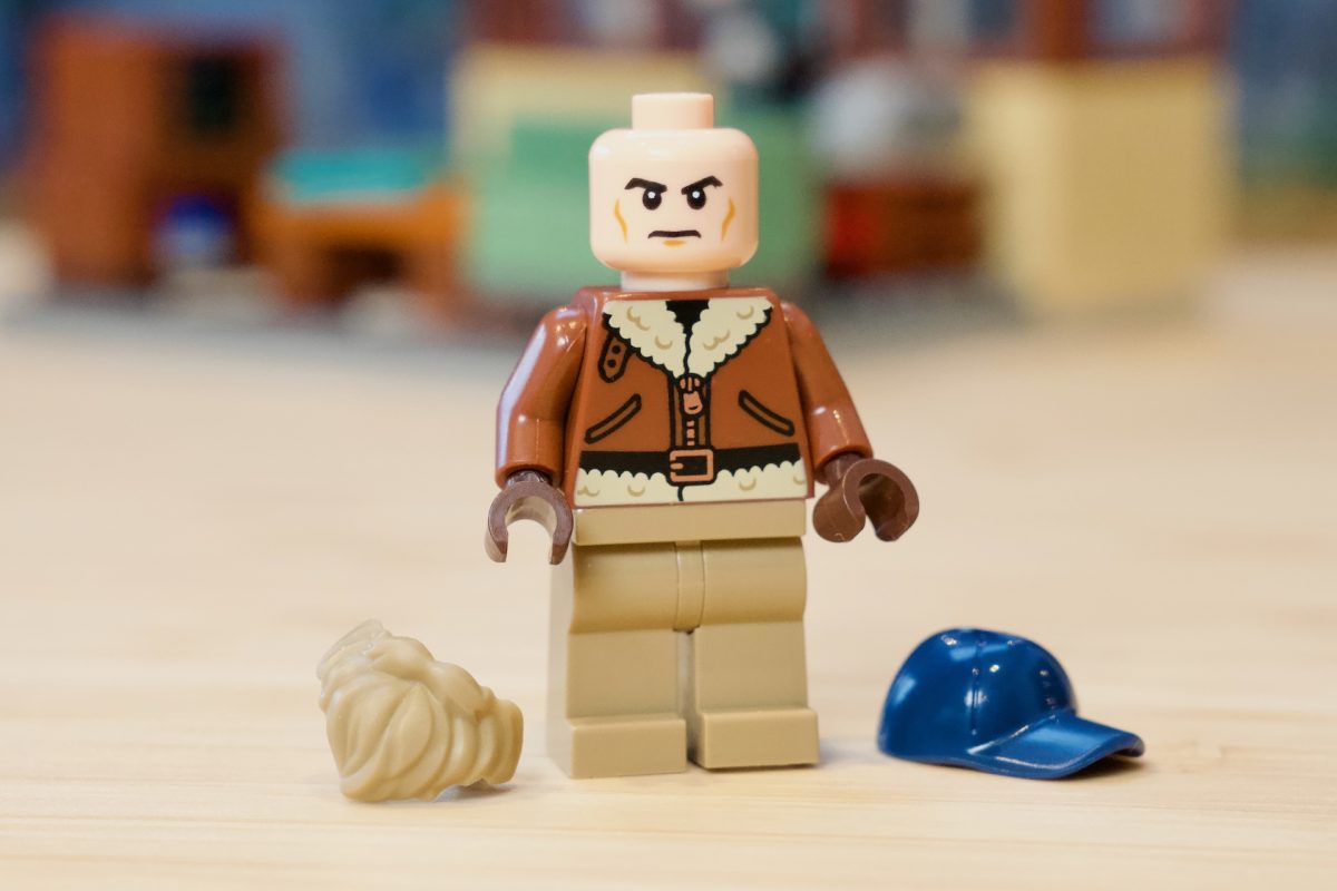 LEGO Stranger Things 40891 WSQK The Squawk Radio Station review 18 1200x800