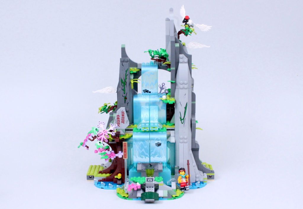 LEGO Monkie Kid 80024 The Legendary Flower Fruit Mountain review 5