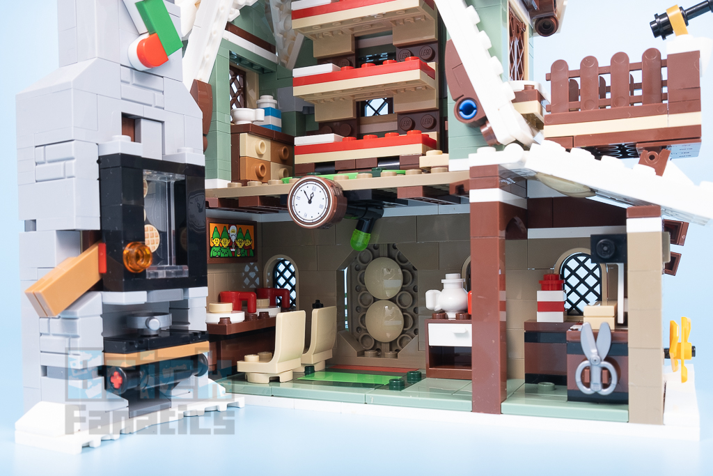 LEGO 10275 Elf Club House 27 1
