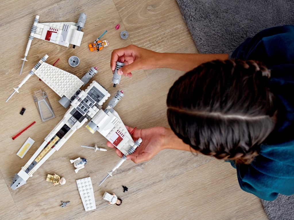 LEGO Star Wars 75301 Luke Skywalker X Wing Starfighter 3