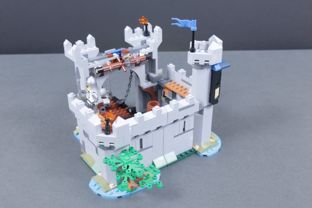 LEGO Creator 3 in 1 31168 Medieval Horse Knight Castle review 37 1024x683