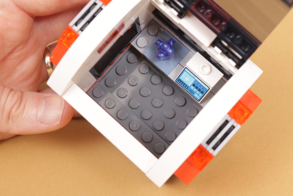 LEGO City 60432 Command Rover and Crane Loader review 21 1024x683