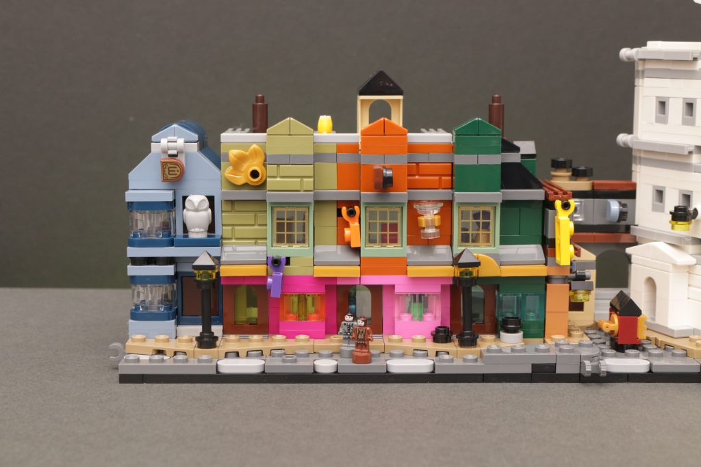 LEGO Harry Potter 76444 Diagon Alley Wizarding Shops review 67 1024x683