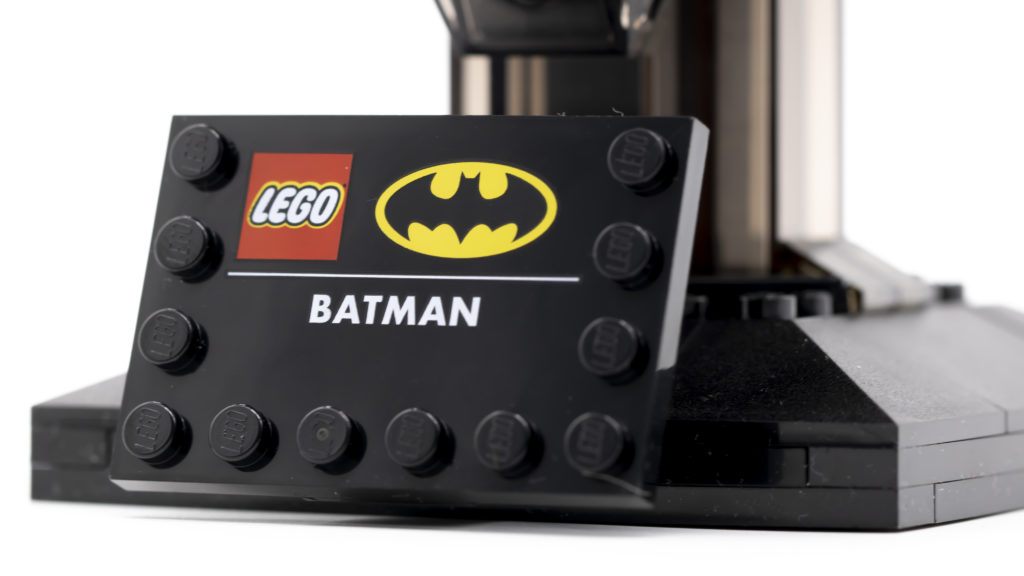 LEGO DC Batman 76182 Batman Cowl 25
