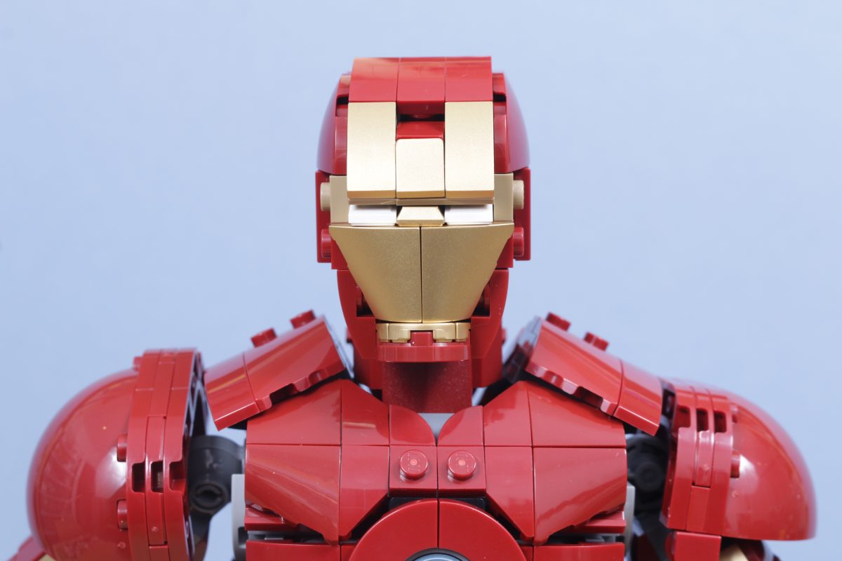 LEGO Marvel 76344 Iron Man Mark 3 Collectors Edition review 47 1200x800