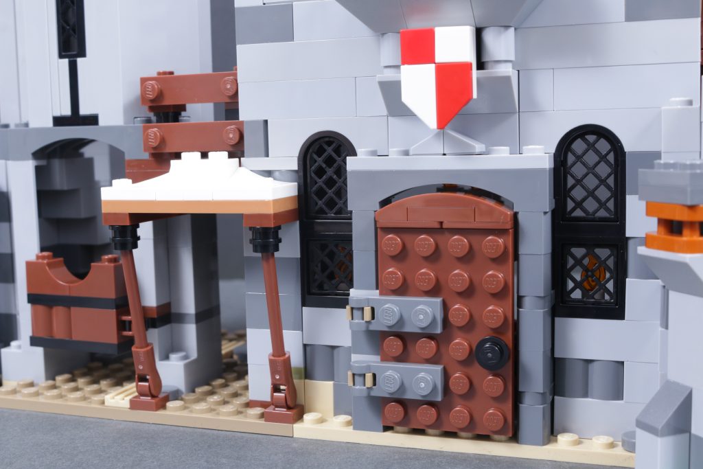 LEGO Creator 3 in 1 31168 Medieval Horse Knight Castle review 29 1024x683